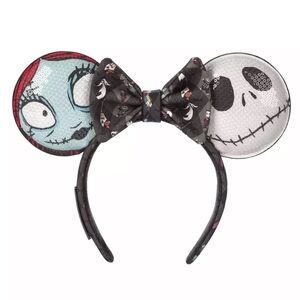 NWOT Disney world Loungefly Night before cmas reversible ears with removable bow